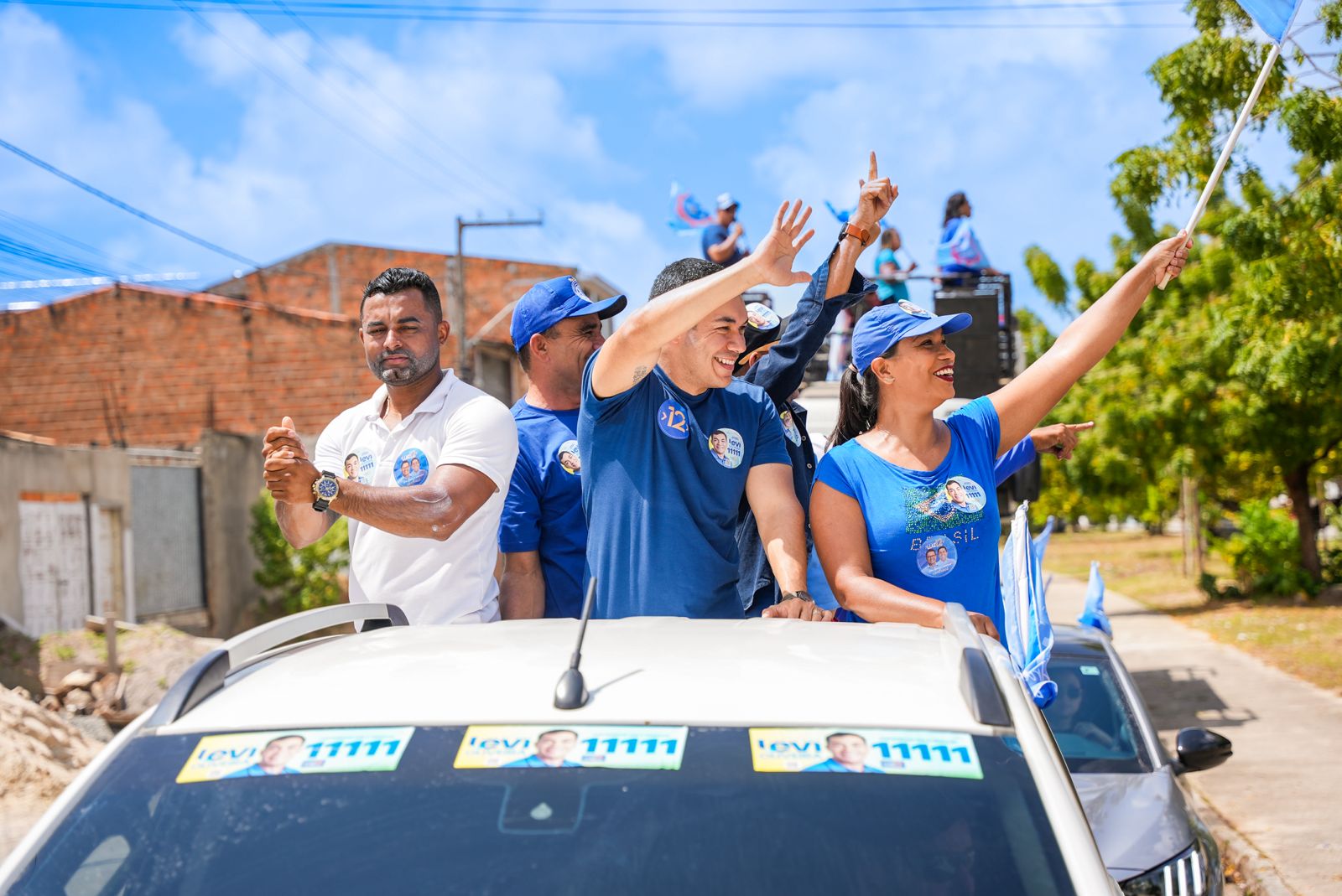 Carreata de Luiz 12 e Levi 11111 Leva Alegria e Esperança ao Bairro Santa Maria
