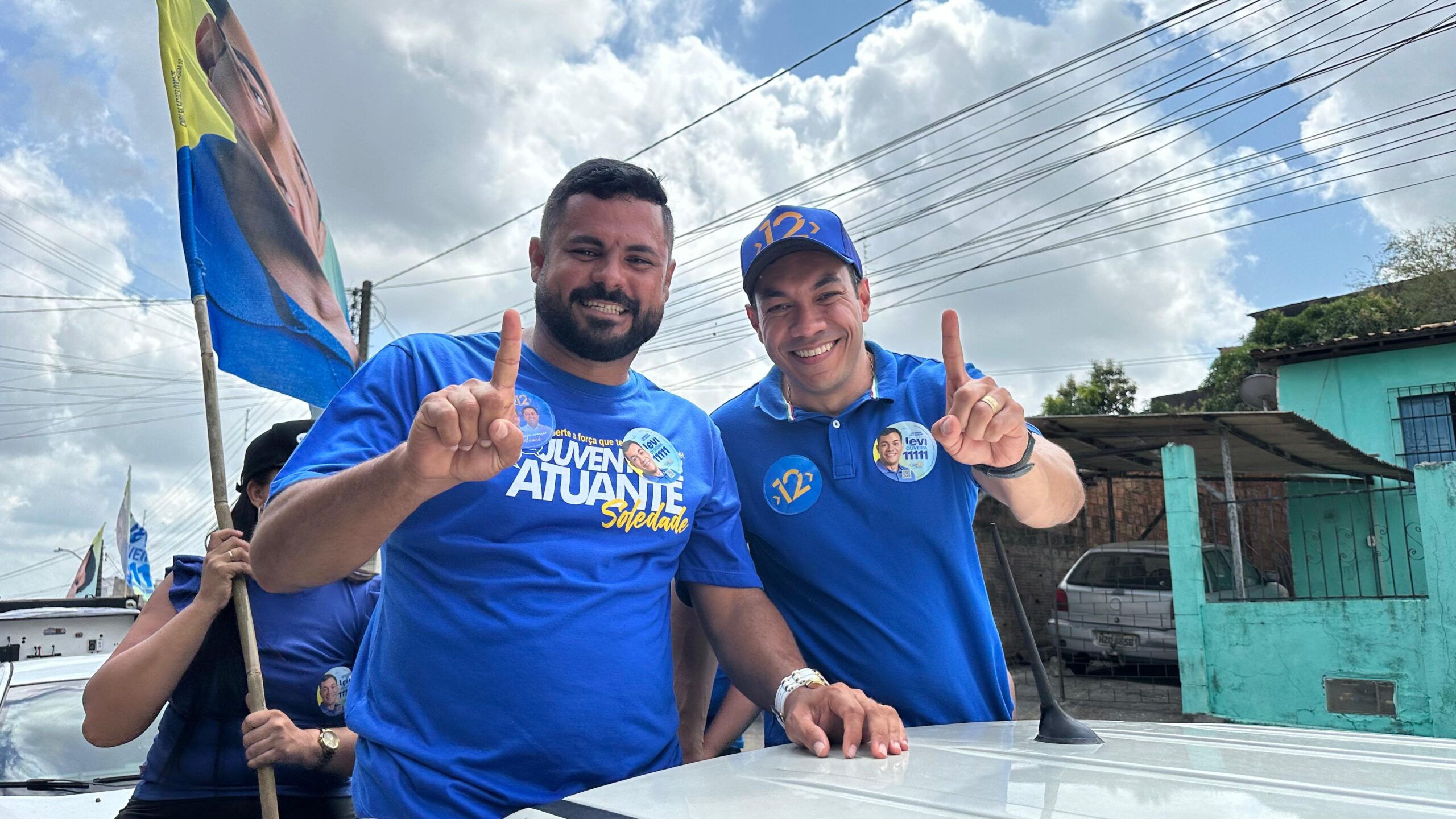 “É 11111” NA BOCA DO POVO: LEVI OLIVEIRA MOVIMENTA CAMPANHA COM VISITAS ÀS FEIRAS LIVRES E CARREATA NESTE DOMINGO