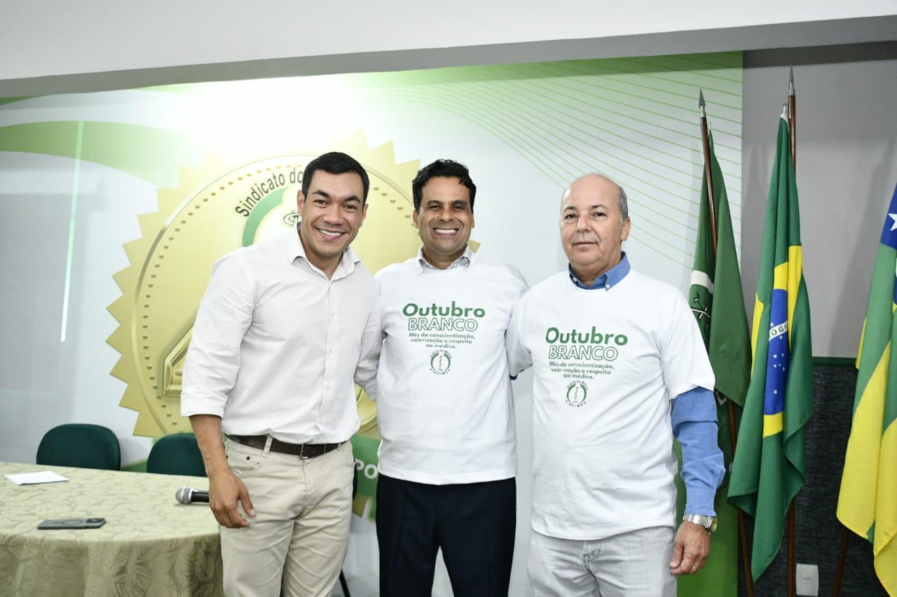 Levi Oliveira participa de almoço promovido pelo Sindicato dos Médicos de Sergipe
