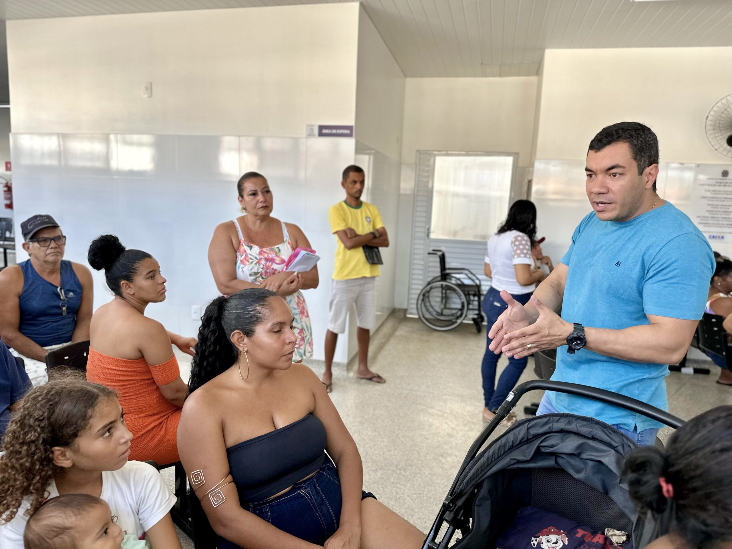 Levi Oliveira visita a unidade Elizabeth Pita e reafirma seu comprometimento com o bem-estar da população