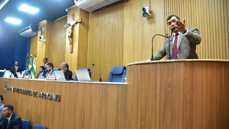 Levi Oliveira enfatiza benefícios de PL que autoriza empréstimo para compra de ônibus elétrico em Aracaju