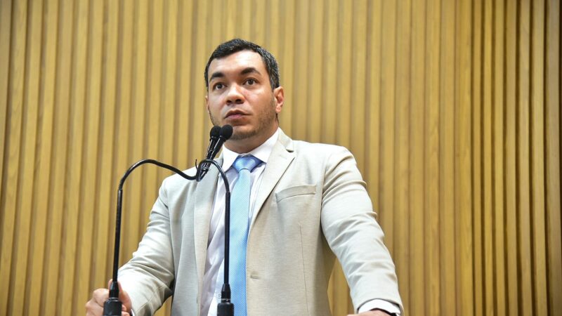 Levi Oliveira denuncia ausência de ciclovia em uma das avenidas mais movimentadas de Aracaju