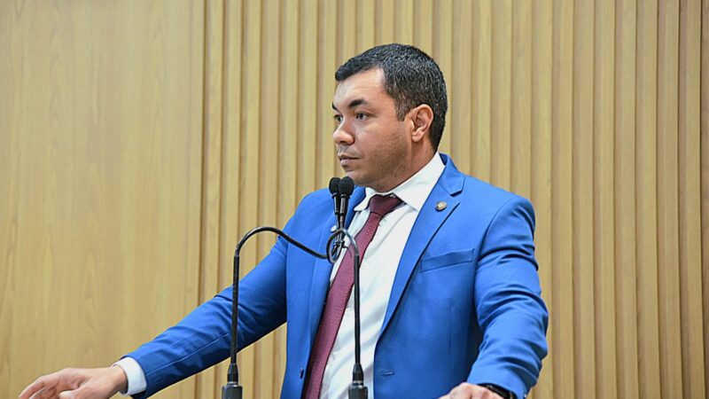 Vereador Levi Oliveira cobra soluções para alagamentos, falta de água e obras paralisadas em Aracaju