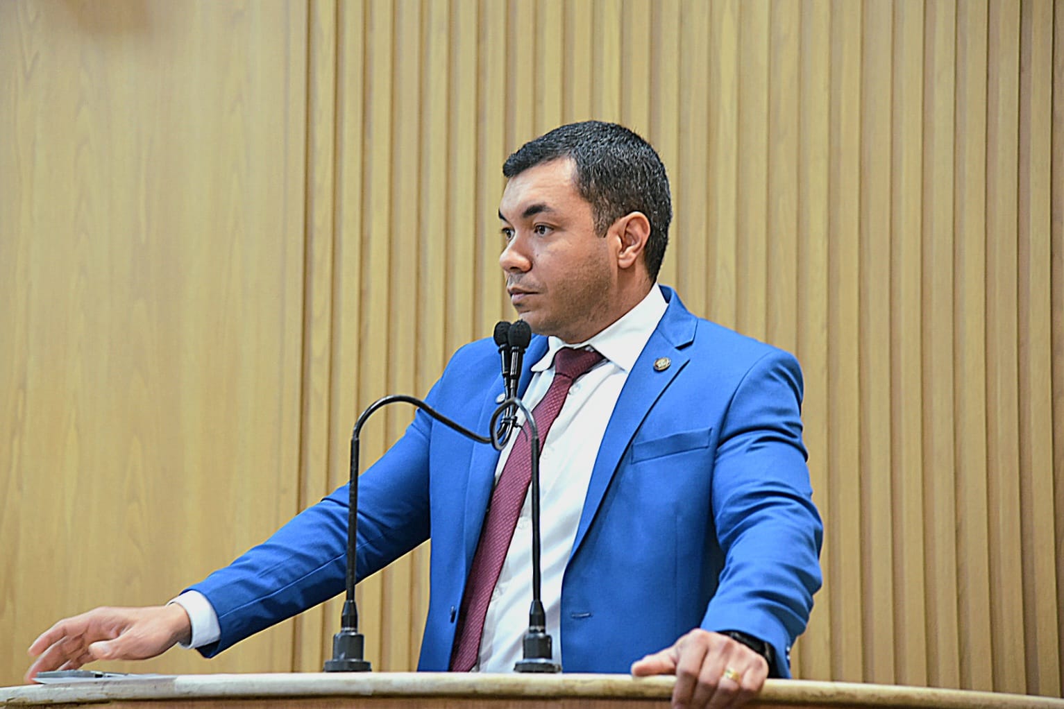 Vereador Levi Oliveira cobra soluções para alagamentos, falta de água e obras paralisadas em Aracaju