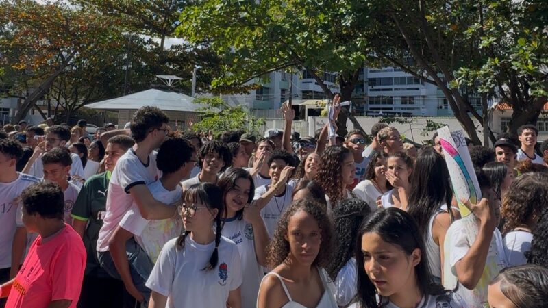 Vereador Levi Oliveira participa do Bloquinho do Enem e ressalta importância de unir aprendizado e entretenimento
