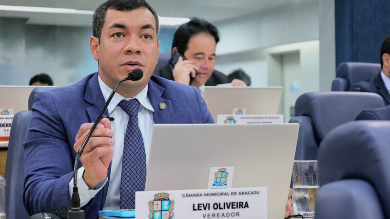 Levi Oliveira sugere criação de Centros de Inclusão Digital e Educacional em Aracaju