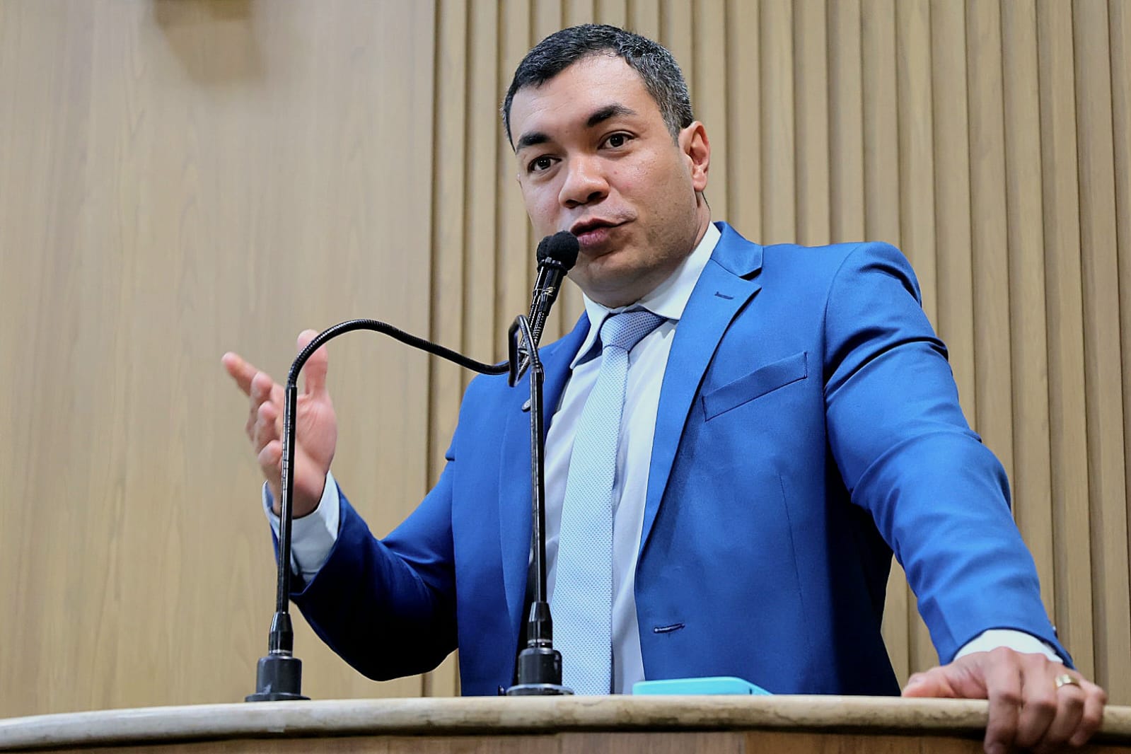 Projeto de Lei de Levi Oliveira cria programa que estimula a educação ambiental e o combate ao desperdício nas escolas municipais