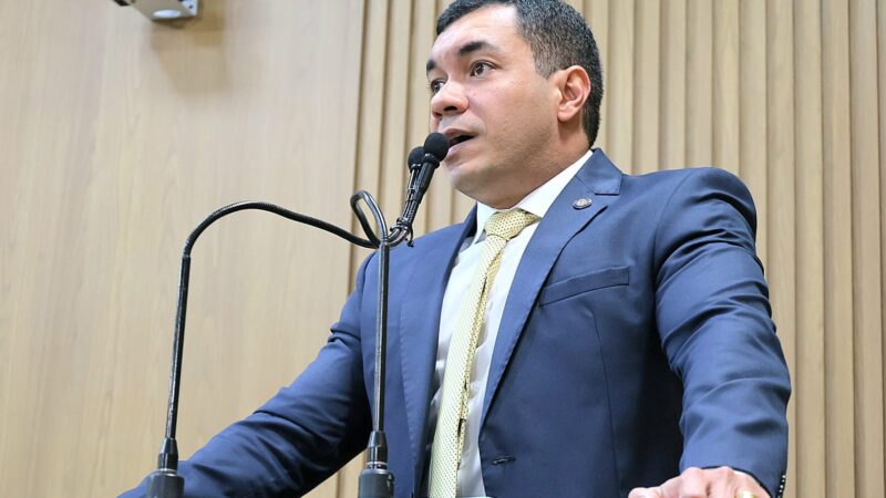 Levi Oliveira propõe programa de conscientização e educação no trânsito em escolas da rede municipal 