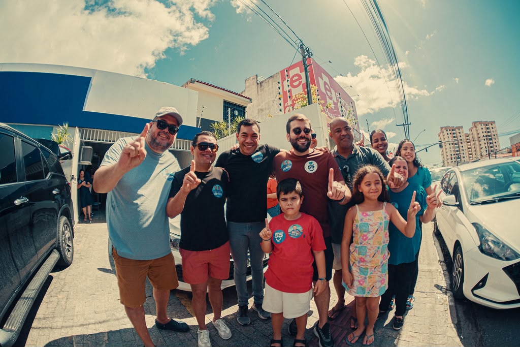 Adesivaço de Levi Oliveira reúne apoiadores durante fim de semana em Aracaju