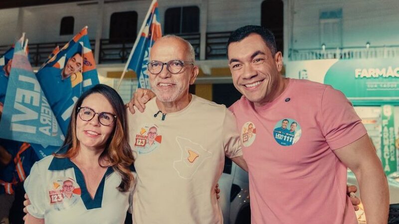 Levi Oliveira participa de caminhada com Edvaldo Nogueira no Inácio Barbosa