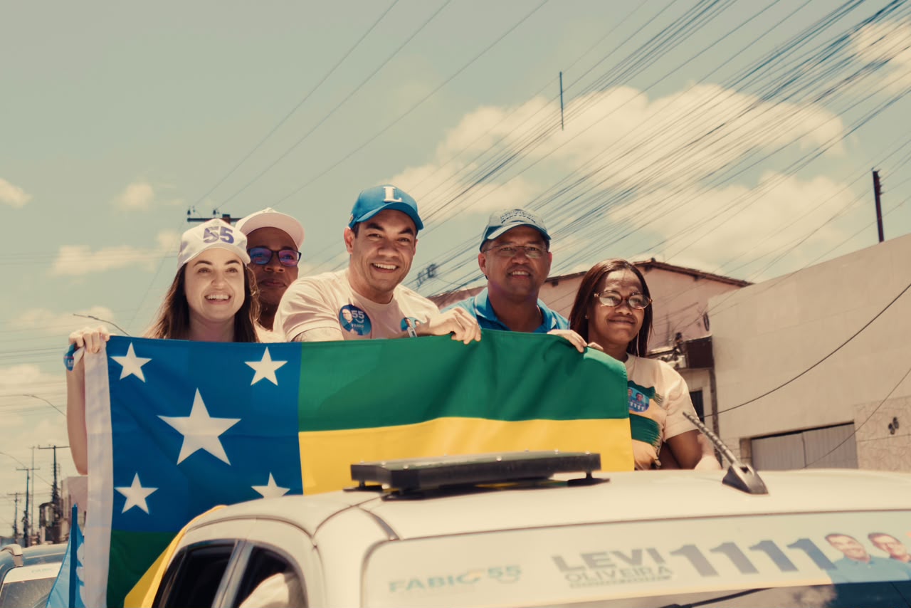 Levi Oliveira participa da Carreata 55 em Nossa Senhora do Socorro ao lado de lideranças e apoiadores