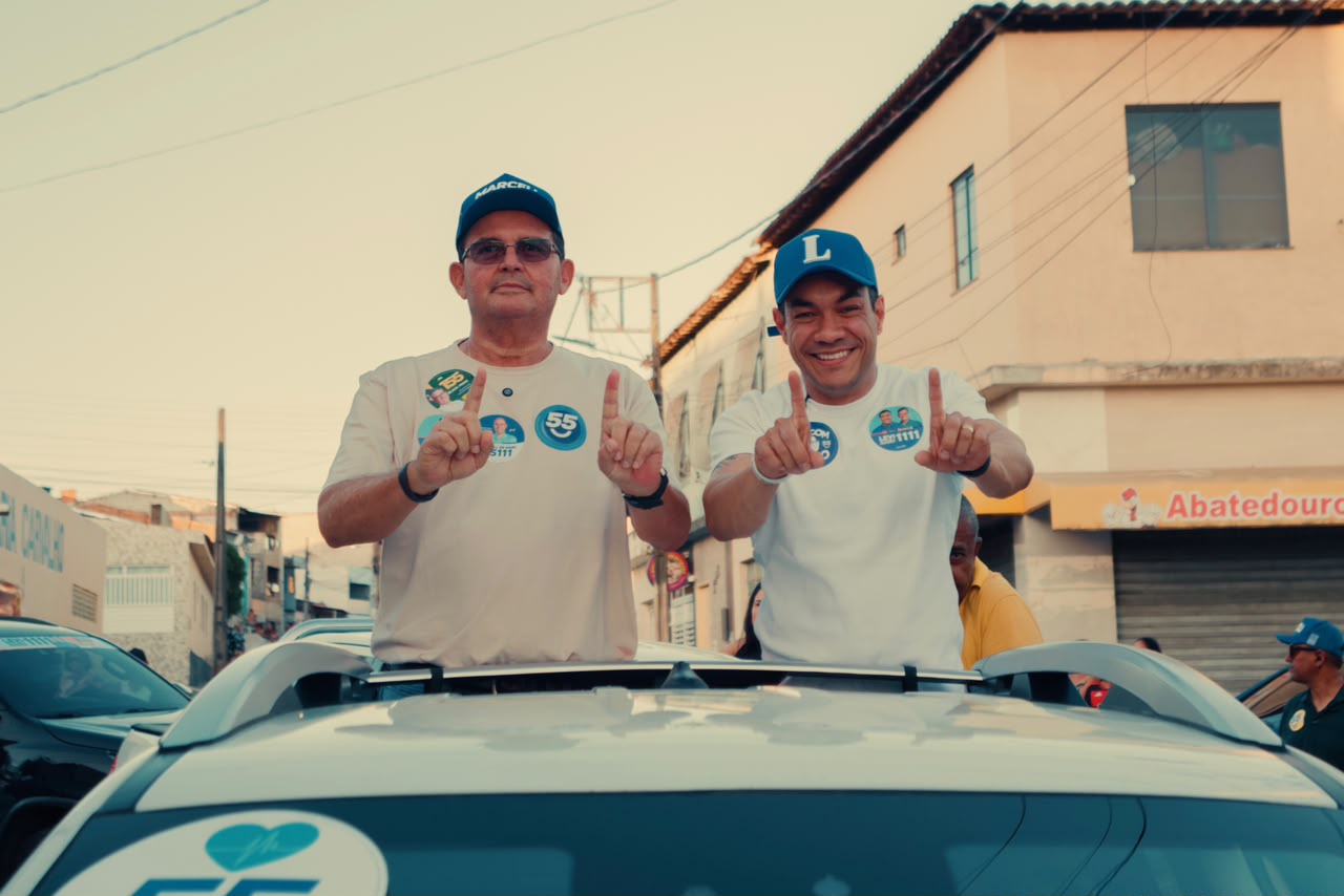 Levi Oliveira leva buzinaço às ruas de Propriá ao lado do prefeito Luciano de Menininha