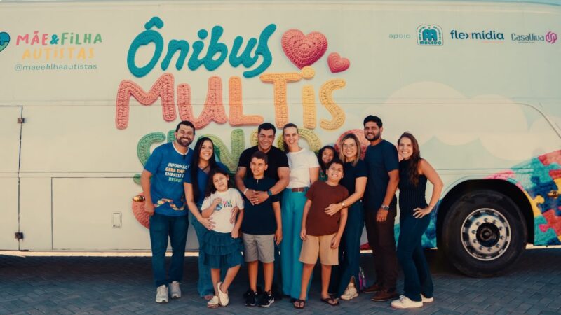 Levi Oliveira reforça apoio à inclusão de pessoas neurodivergentes em visita a ônibus multissensorial em Aracaju